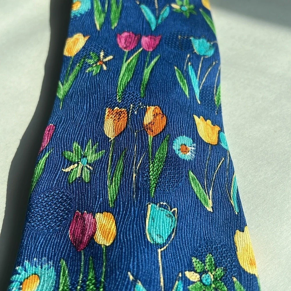 Ermenegildo Zegna 100% Silk Royal Blue Tie with Tulip Floral Novelty Print